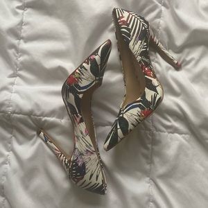 Jessica Simpson Pumps